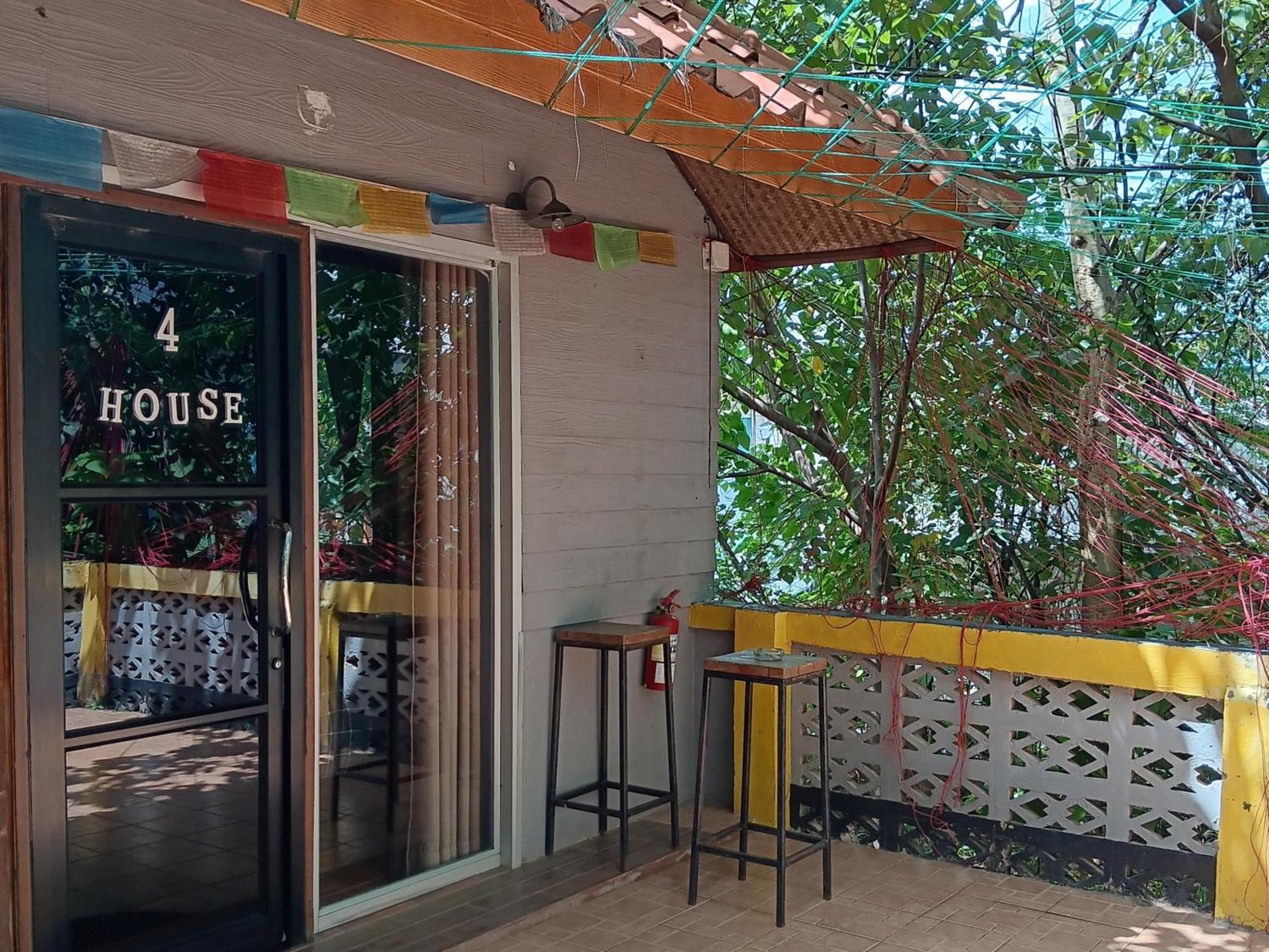 Happy House Backpackers Hostel Pai Εξωτερικό φωτογραφία